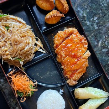 Jasmine Thai & Sushi - Combo B - Sushi Bars Near Me - Margate, Florida Jasmine Thai & Sushi - Combo B - Sushi Bars Near Me - Margate, Florida