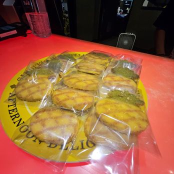 Staypineapple, Hotel FIVE, Downtown Seattle - Sugar cookies for the taking. - Hotels Near Me - Seattle, Washington Staypineapple, Hotel FIVE, Downtown Seattle - Sugar cookies for the taking. - Hotels Near Me - Seattle, Washington