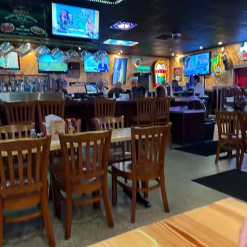 Rickey's Restaurant & Lounge - Sports Bars Near Me - Hollywood, Florida