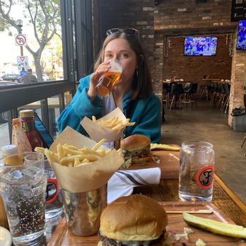 Finney's Crafthouse - Burbank - The Finney Burger - New American Near Me - Burbank, California