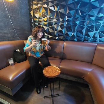 Where’s Jubes - Nancy found a great seat - Pubs Near Me - St. Petersburg, Florida