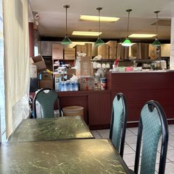 Yummy's Chinese Restaurant & Sushi - Inside