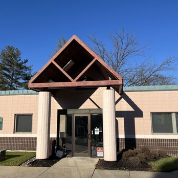 Ophthalmology Physicians & Surgeons, PC - Entrance to doctor office - Ophthalmologists Near Me - Hatboro, Pennsylvania Ophthalmology Physicians & Surgeons, PC - Entrance to doctor office - Ophthalmologists Near Me - Hatboro, Pennsylvania