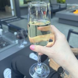 Backstage Marin - Prosecco, fire pit, patio