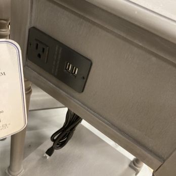 Marshalls - Outlet on nightstand - Department Stores Near Me - Leesburg, Virginia