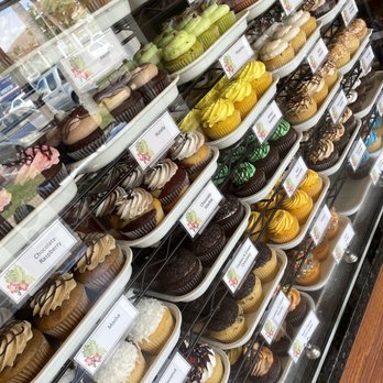 Cupcake and Things Bakery - Bakeries Near Me - Kapolei, Hawaii Cupcake and Things Bakery - Bakeries Near Me - Kapolei, Hawaii