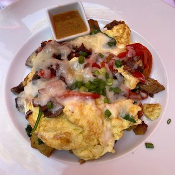 Vintage Press - Open faced omelette - American Near Me - Visalia, California