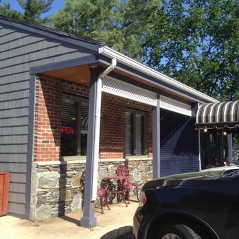 The Country Chef Restaurant - Exterior of building with parking all around it. - Breakfast & Brunch Near Me - Wilmington, Massachusetts The Country Chef Restaurant - Exterior of building with parking all around it. - Breakfast & Brunch Near Me - Wilmington, Massachusetts
