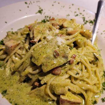 Cosmo's Bistro - Pesto chicken - Italian Near Me - Glendora, California