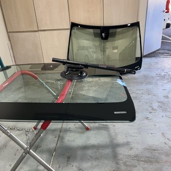 Mountainside Glass - Windshield - Windshield Installation & Repair Near Me - Chandler, Arizona