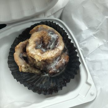 Egg Harbor Café - Gluten Free Cinnamon Roll - Breakfast & Brunch Near Me - Naperville, Illinois