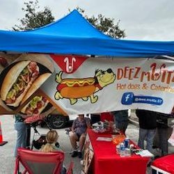 Deez Muttz Hotdogs And Catering