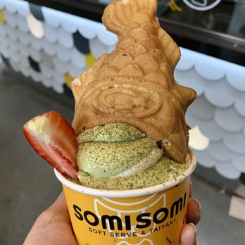 Somisomi - Matcha and milk soft serve combo - Desserts Near Me - Cupertino, California Somisomi - Matcha and milk soft serve combo - Desserts Near Me - Cupertino, California