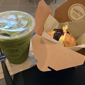 Jandii - Triple matcha and scone w/blackberry jam+Irish butter - Coffee & Tea Near Me - San Francisco, California Jandii - Triple matcha and scone w/blackberry jam+Irish butter - Coffee & Tea Near Me - San Francisco, California