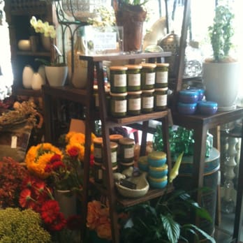 Divine Flowers - Florists Near Me - Brisbane, QLD