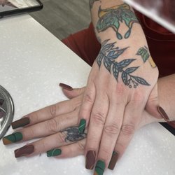 Oildale Nails - By Tammy