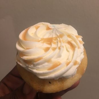 Molly's Cupcakes - Salted butterscotch caramel: caramel cake, butterscotch filling - Cupcakes Near Me - Chicago, Illinois Molly's Cupcakes - Salted butterscotch caramel: caramel cake, butterscotch filling - Cupcakes Near Me - Chicago, Illinois