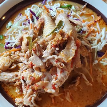 Kob's Kitchen - Laotian Near Me - American Canyon, California