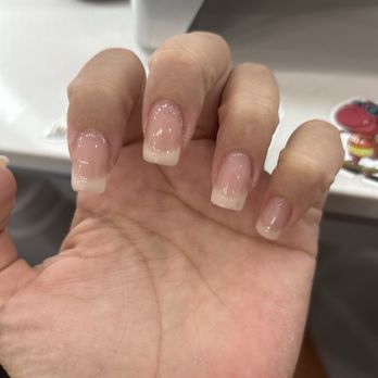 Everly Nail Bar - Nail Salons Near Me - Kyle, Texas