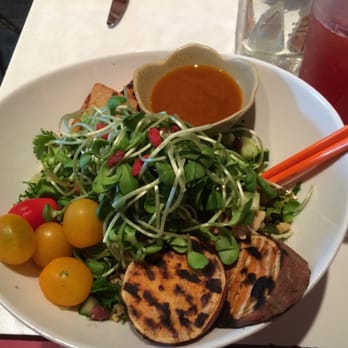Fresh Kitchen + Juice Bar - All star salad with Sriracha vinaigrette and rose hips kombucha. Yum! - Vegan Near Me - Toronto, Ontario Fresh Kitchen + Juice Bar - All star salad with Sriracha vinaigrette and rose hips kombucha. Yum! - Vegan Near Me - Toronto, Ontario