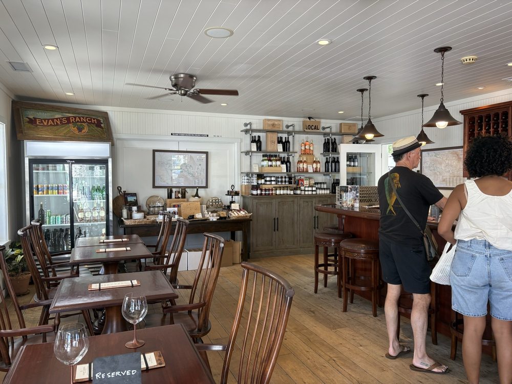 Evan’s Ranch Tasting Room Logo