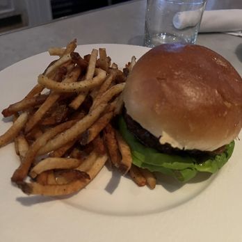 Biff's Bistro - Burger - French Near Me - Toronto, Ontario