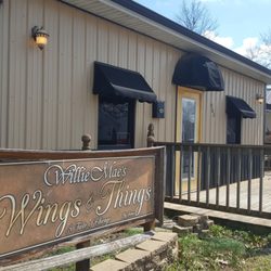 Willie Mae's Wings And Things