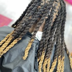 Lavish Locs Hair Lounge