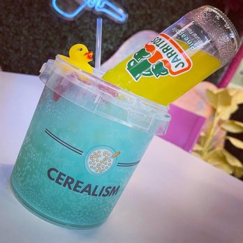 Cerealism - Sand bucket - Desserts Near Me - Old Sacramento, California