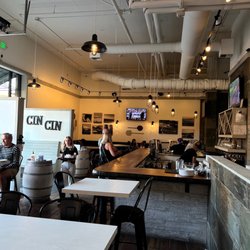 Vicino Pizza Neopolitan Style Pizzeria - Comfortable atmosphere.