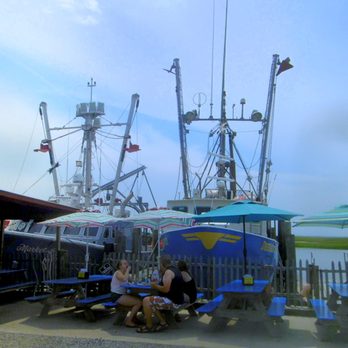 Hooked Up Seafood - Eat your meal right by the fishing boats - Seafood Near Me - Wildwood, New Jersey Hooked Up Seafood - Eat your meal right by the fishing boats - Seafood Near Me - Wildwood, New Jersey