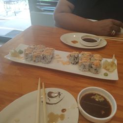 Osaka Sushi - Spicy salmon and spicy tuna
