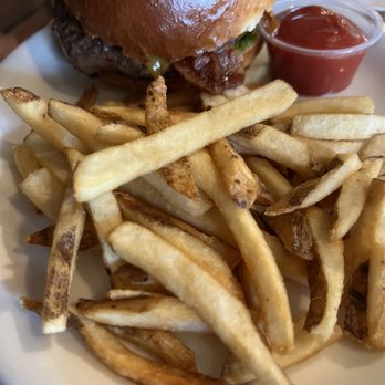 Benchmark Eatery - Classic burger - New American Near Me - Santa Barbara, California