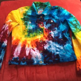 Used to be white. So. Much. Better. Thanks Harmony Tie-Dyes!