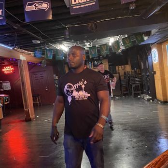 Ozzies - Employee who pushes patrons when they're asking a question or patrons already walking towards the door to leave at the end of the night - Dive Bars Near Me - Seattle, Washington Ozzies - Employee who pushes patrons when they're asking a question or patrons already walking towards the door to leave at the end of the night - Dive Bars Near Me - Seattle, Washington