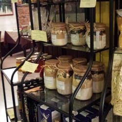 Esposizione di prodotti della casa in vendita