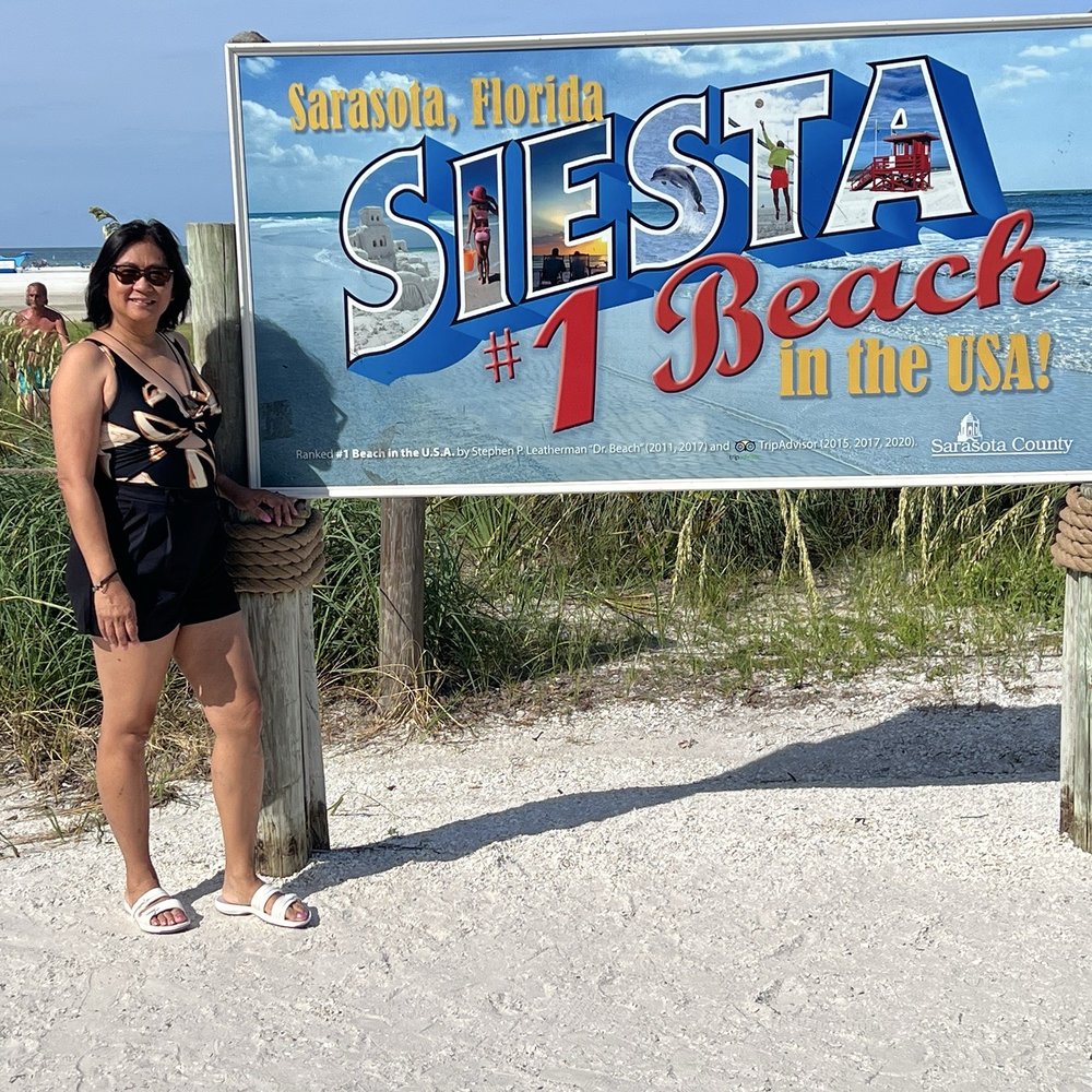 Siesta Beach Eats - Sand Pavilion - Food Stands Near Me - Siesta Key, Florida Siesta Beach Eats - Sand Pavilion - Food Stands Near Me - Siesta Key, Florida