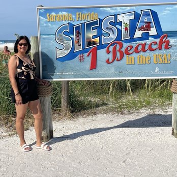 Siesta Beach Eats - Sand Pavilion - Food Stands Near Me - Siesta Key, Florida
