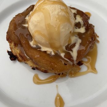 L'Escargot - Caramel apple tart - French Near Me - Carmel, California L'Escargot - Caramel apple tart - French Near Me - Carmel, California