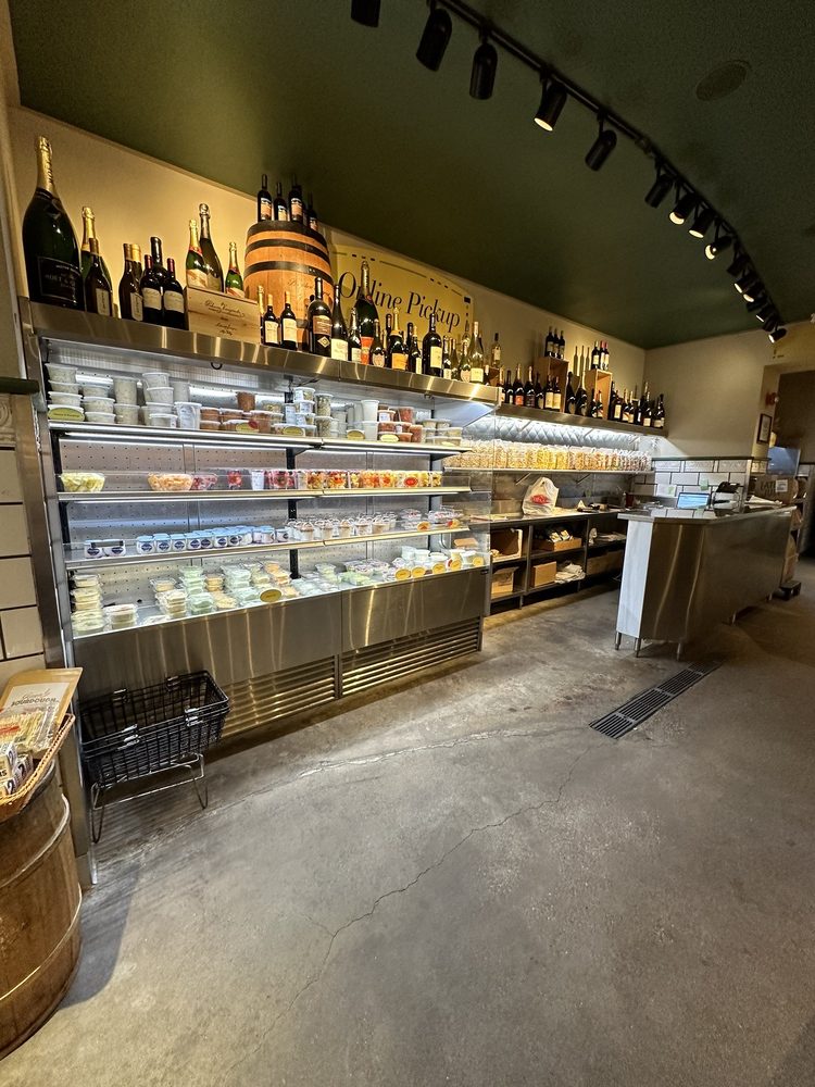 Eatzi's Market & Bakery