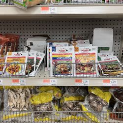 Oriental Supermarket - 01/31/2026 stuff from Hawaii!! Love it!!