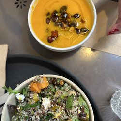 Café Ex Machina - Soup of the day and quinoa salad
