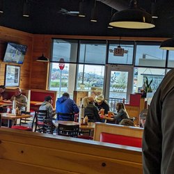 Buddy's Bar-B-Q - Sevierville - Inside 3 PM