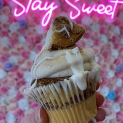 Alyssa's Cakery - Coffee Cake cupcake