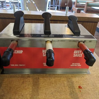 Arby's - Self-serve condiments - Fast Food Near Me - Burlington, Ontario