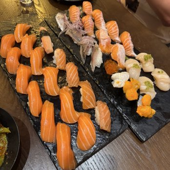 Niku Sushi - Assorted nigiri - Sushi Bars Near Me - Anaheim, California