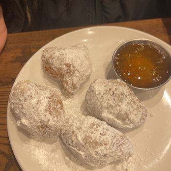 Another Broken Egg Cafe - Beignets - American Near Me - Austin, Texas Another Broken Egg Cafe - Beignets - American Near Me - Austin, Texas