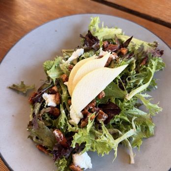The Leaning Pear - Sandwiches Near Me - Wimberley, Texas