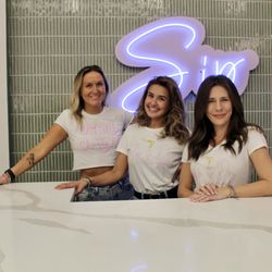 Sip & Dry A Blow Dry Bar - Sip & Dry's Boss Babes!