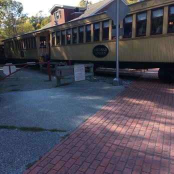 Jackson House Bed & Breakfast - Train - Bed & Breakfast Near Me - Railroad, Pennsylvania